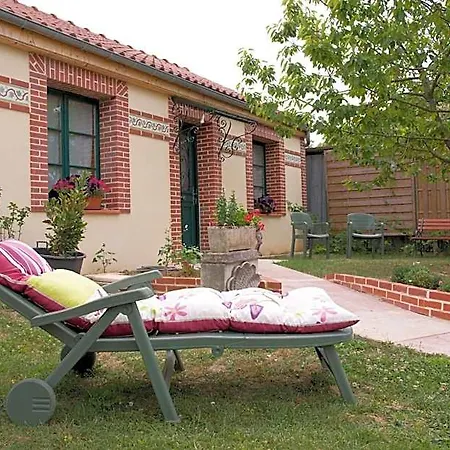 Le Petit Saint-julien 3* Saint-Julien-les-Villas